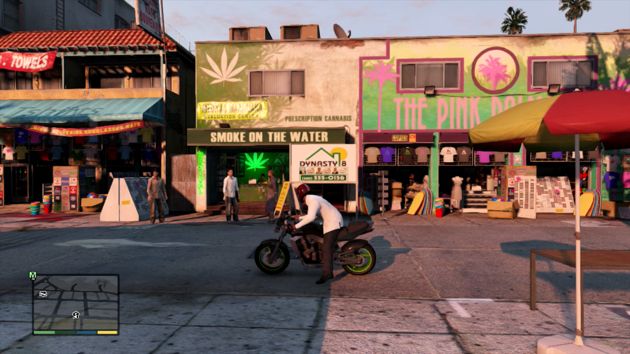   Grand Theft Auto V Business: humo en el agua