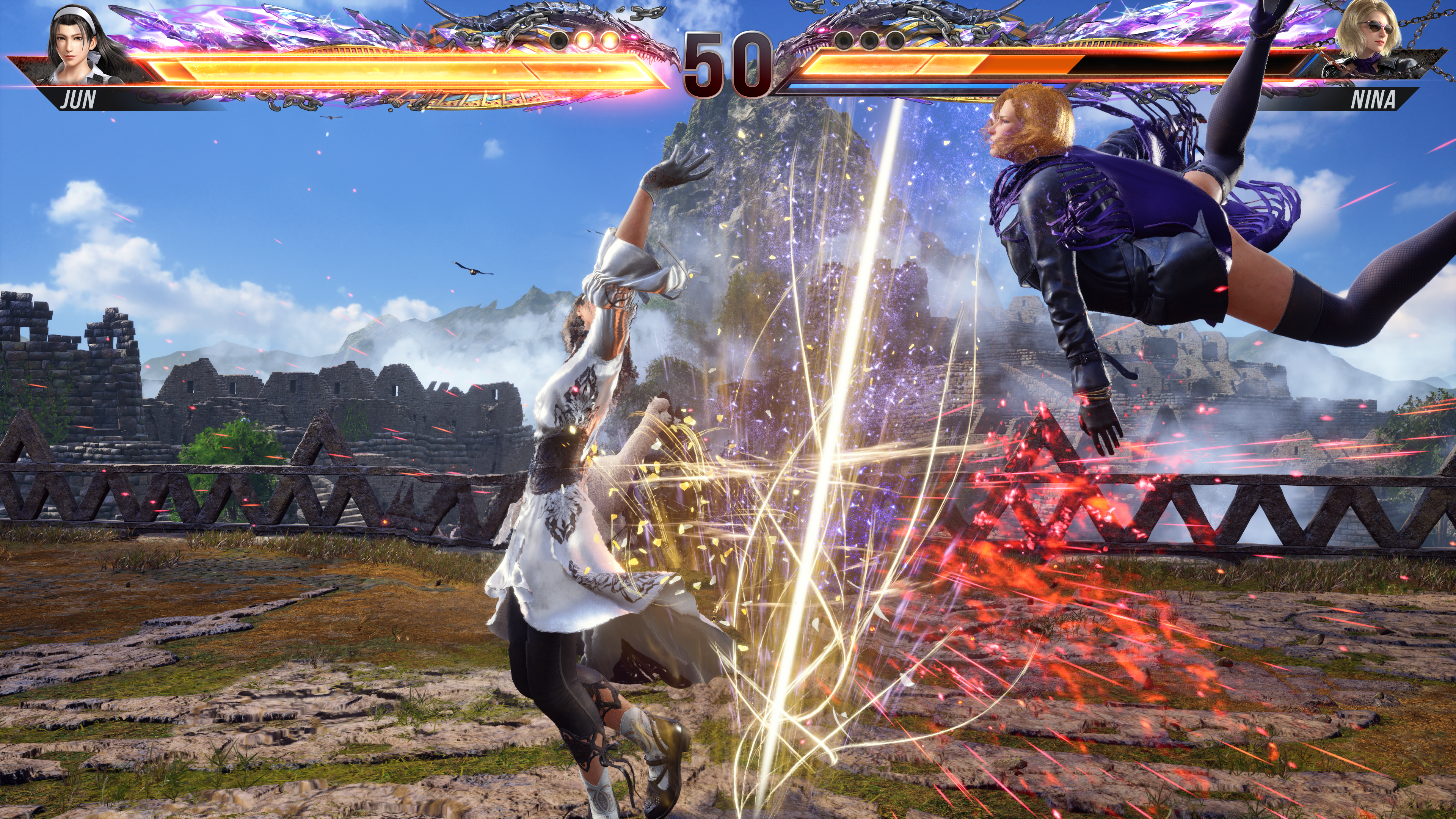 Jun golpea a Nina con un rayo de luz en Tekken 8
