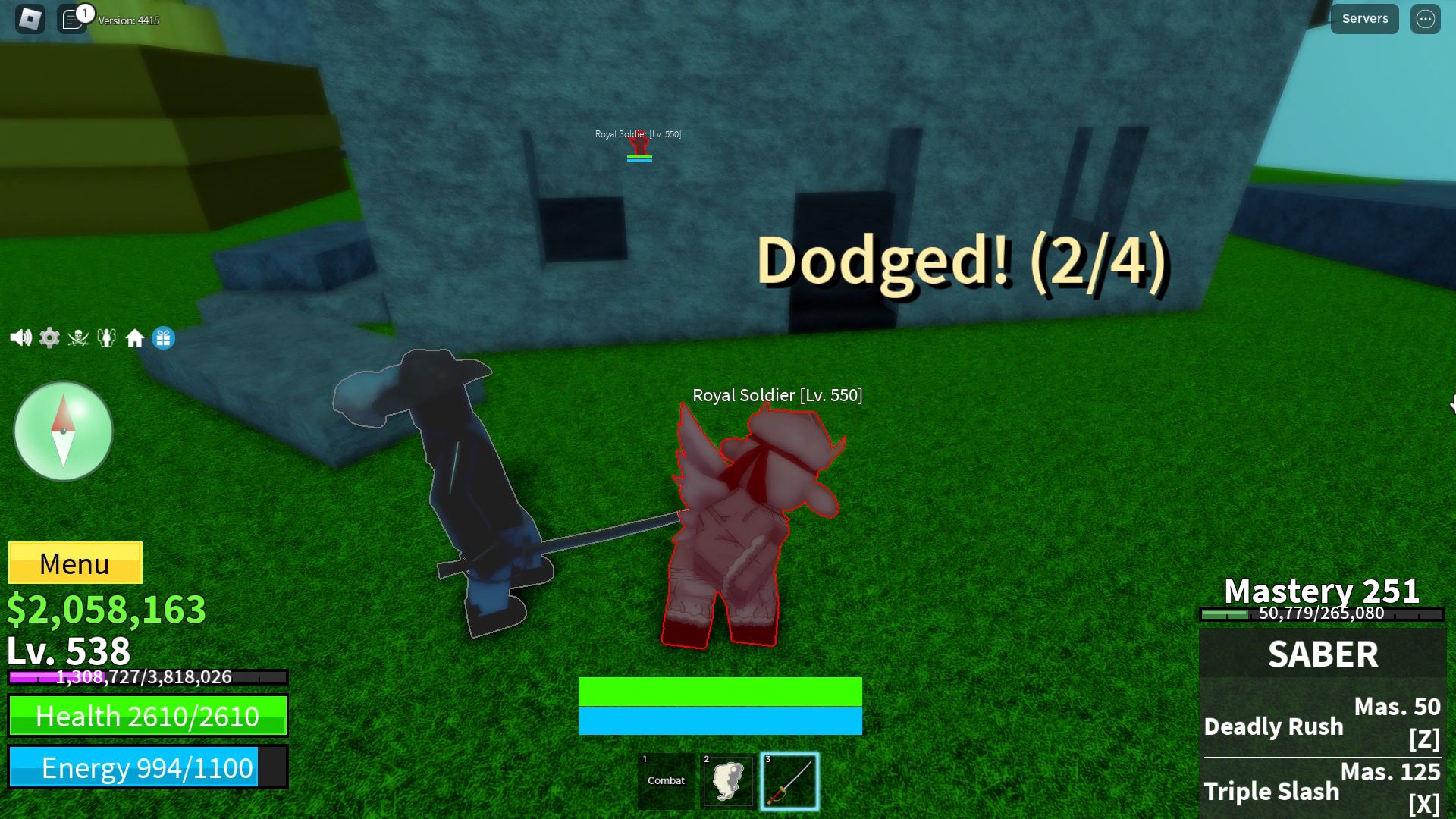 Roblox Blox Fruits, un personaje que usa Instinct y esquiva enemigos
