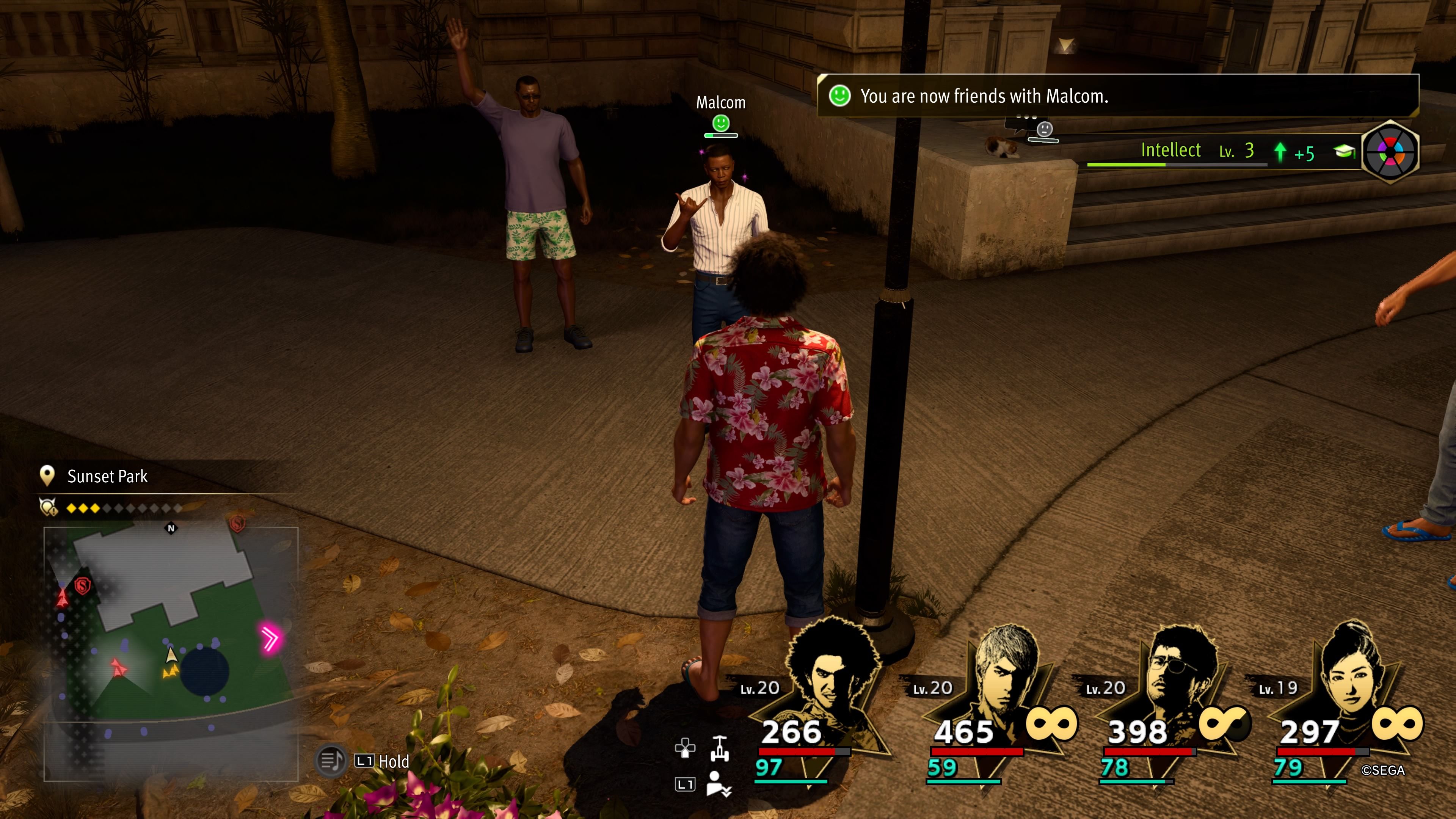 Kasuga saluda y se hace amigo de un hombre llamado Malcolm en Sunset Park en Like A Dragon: Infinite Wealth.