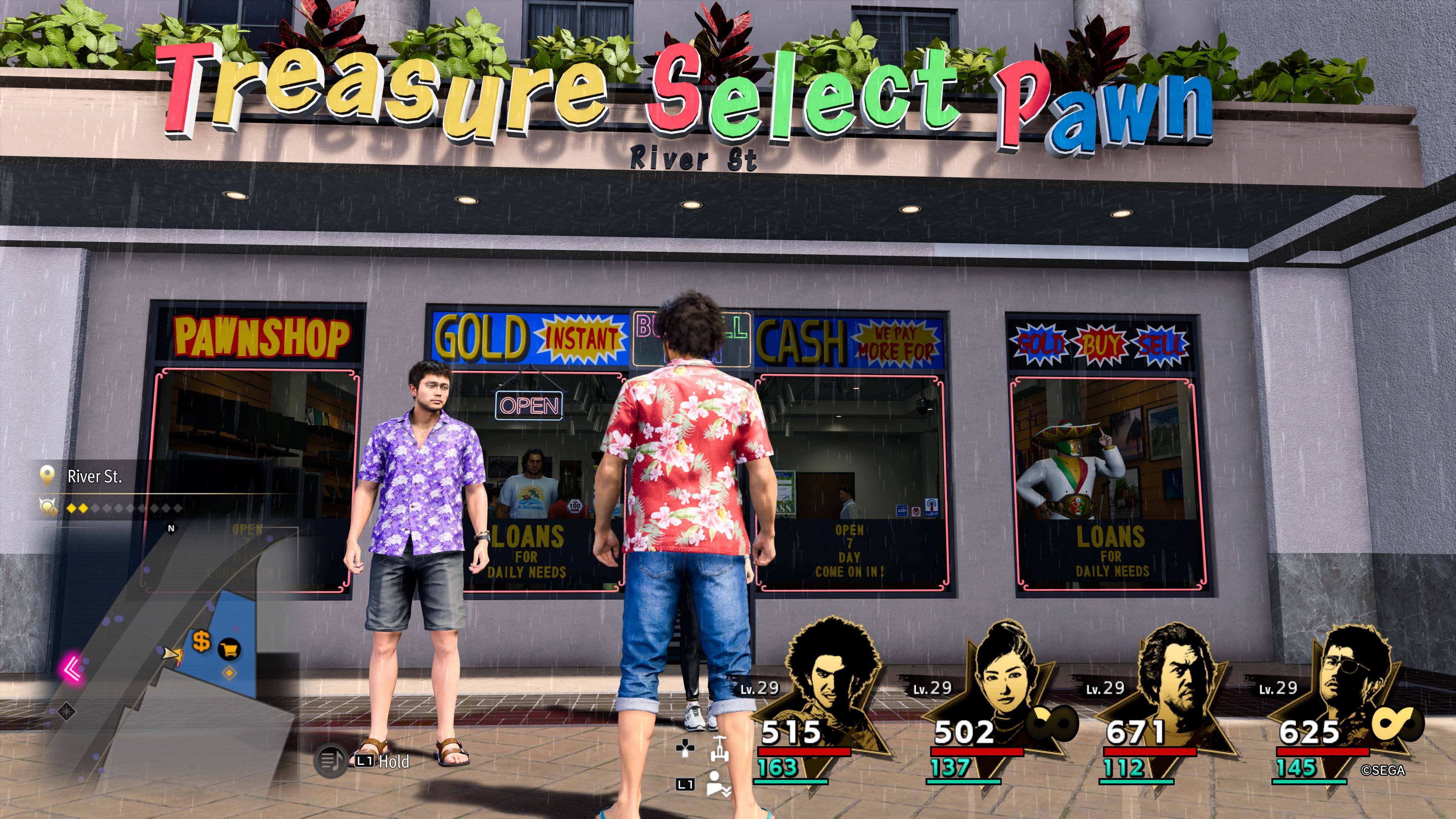 Kasuga parado afuera de una ubicación de Treasure Select Pawn en River St. en Like A Dragon: Infinite Wealth.