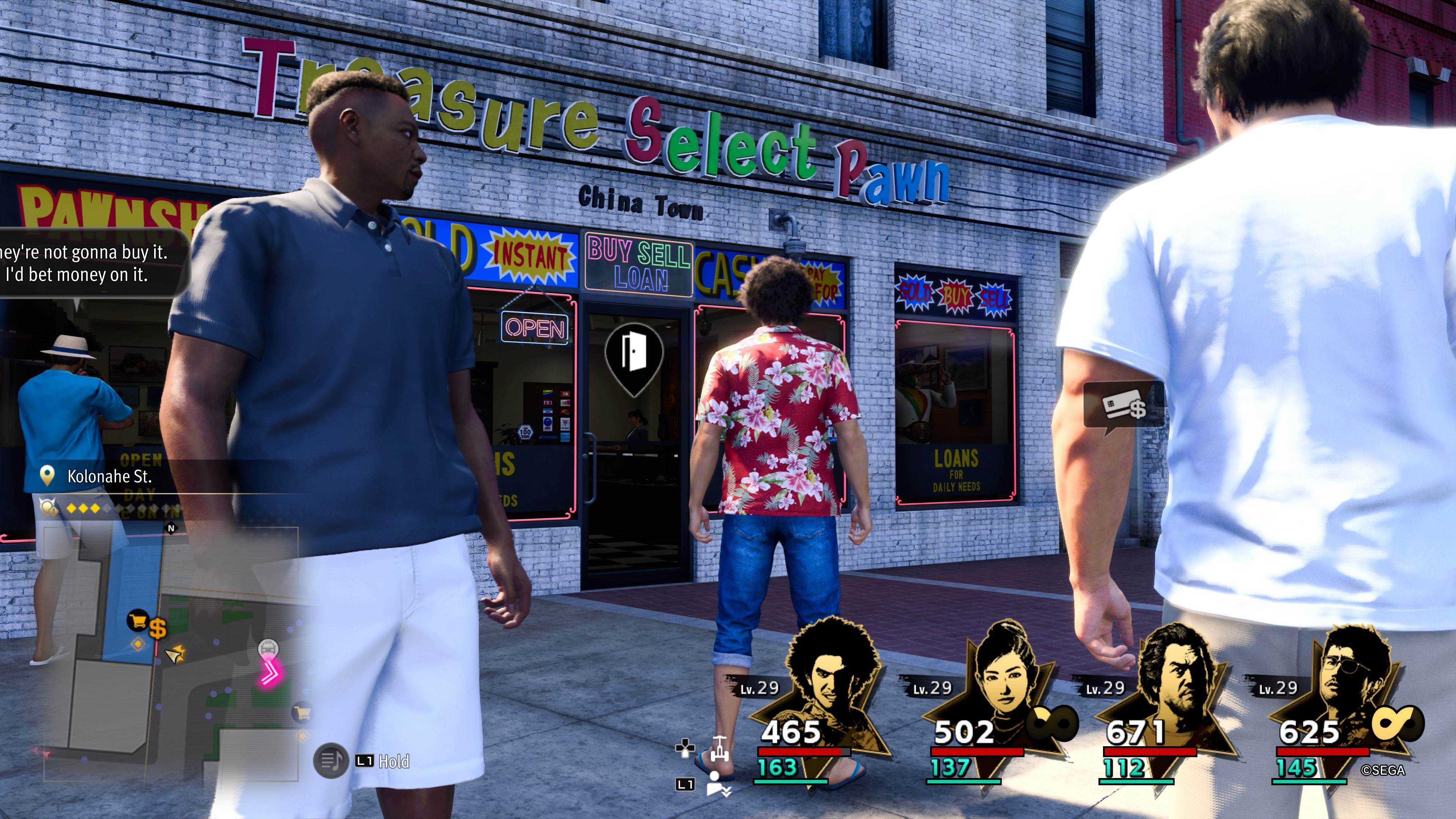 Kasuga parado frente a la ubicación de Treasure Select Pawn en Chinatown en Like A Dragon: Infinite Wealth.