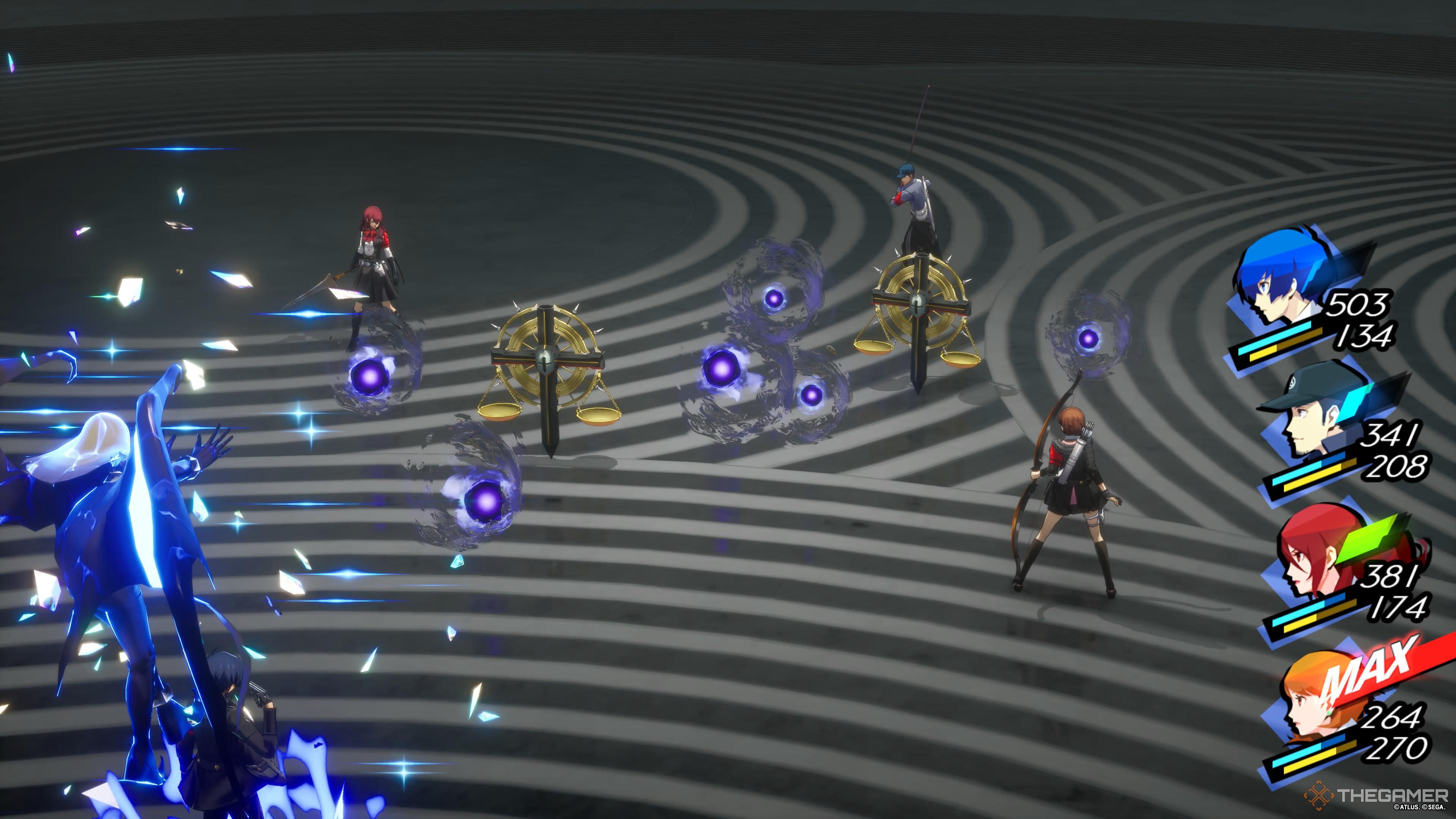 Persona 3 Reload party luchando contra el supervisor de la creación