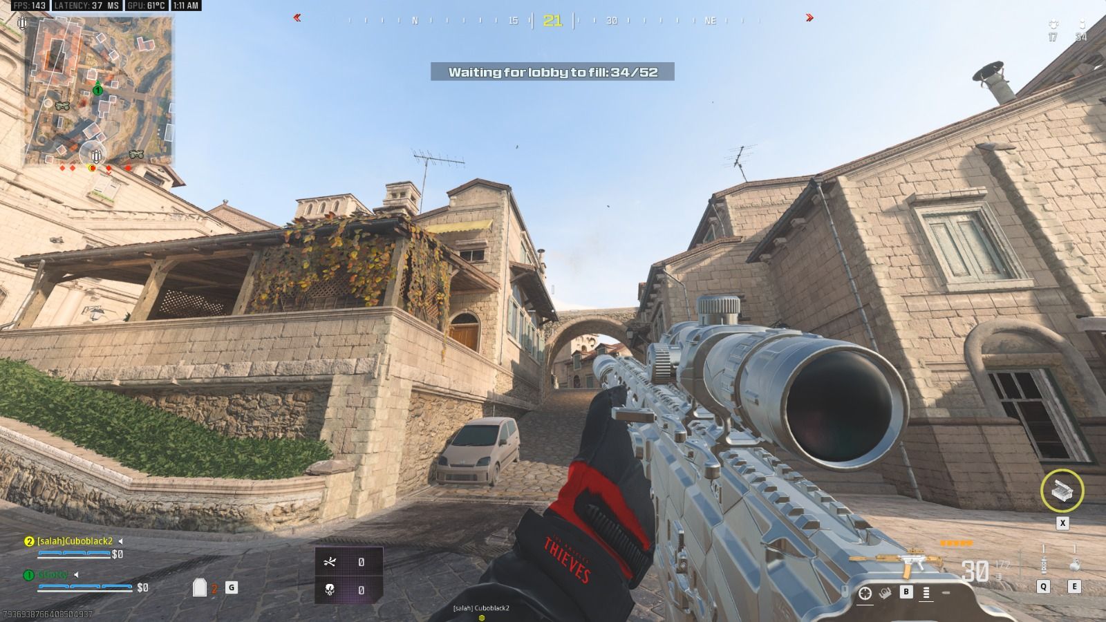 Jugabilidad de Silver Rifle Mirando una bonita casa en el castillo de la fortuna en Call of Duty Warzone