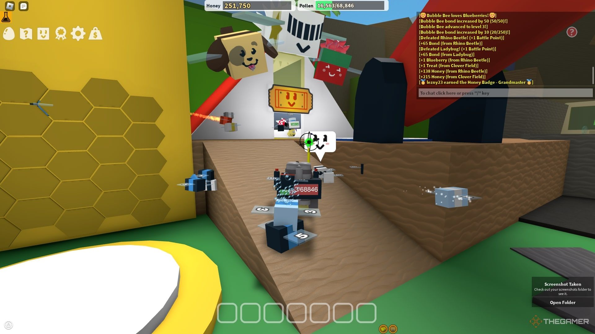 Mirando la tienda de entradas en Bee Swarm Simulator en Roblox.