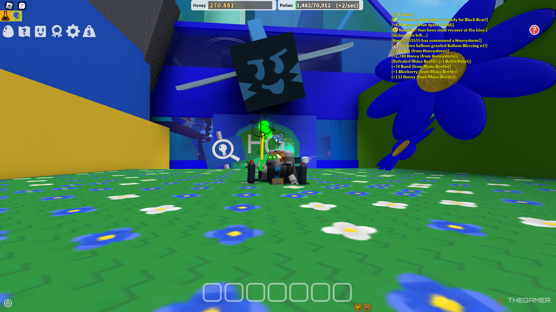 Frente al cuartel general de Blue Bee en Bee Swarm Simulator en Roblox.