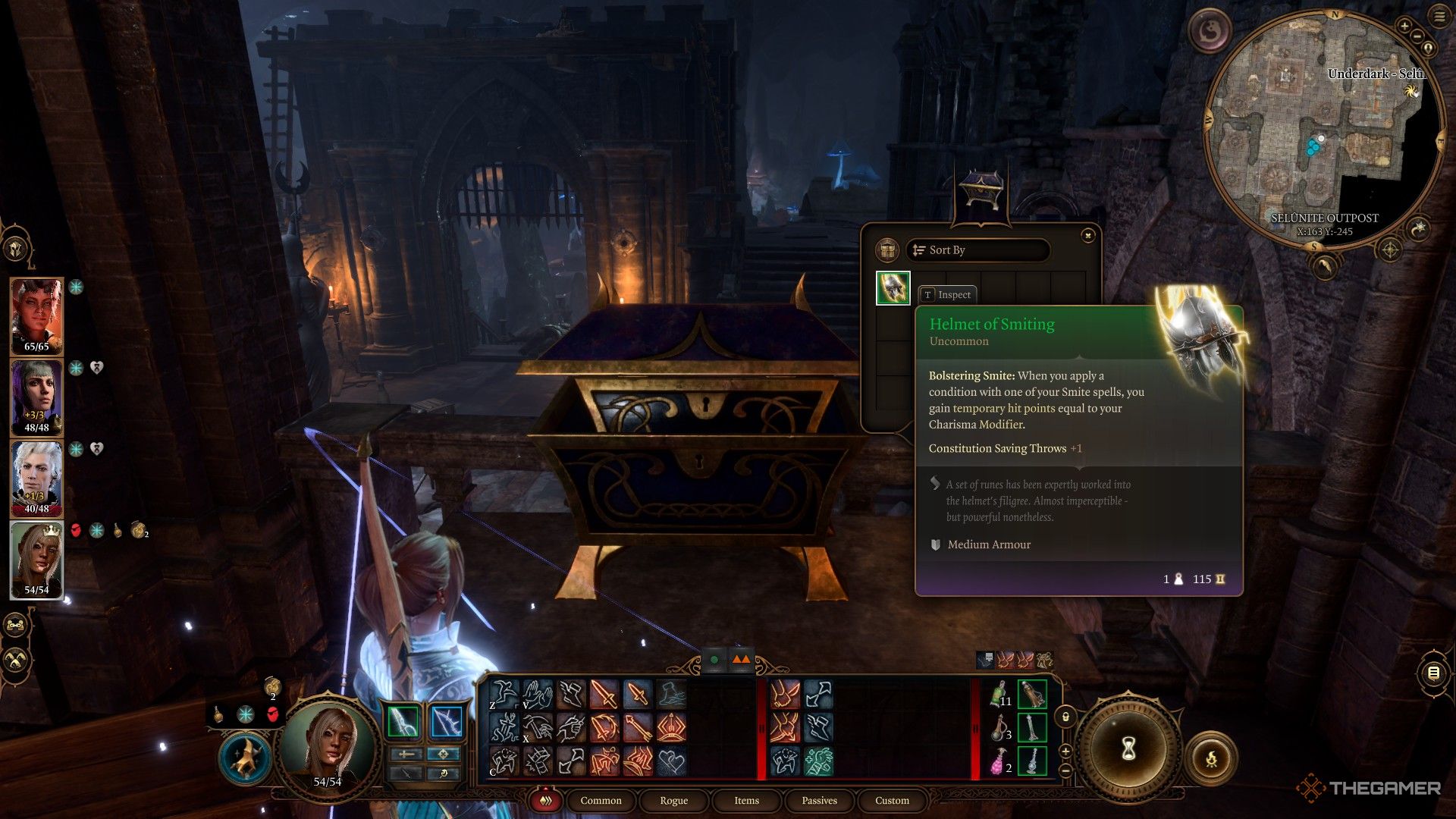 Tav abre un cofre opulento y ve las estadísticas del Casco de Smiting en Baldur's Gate 3.