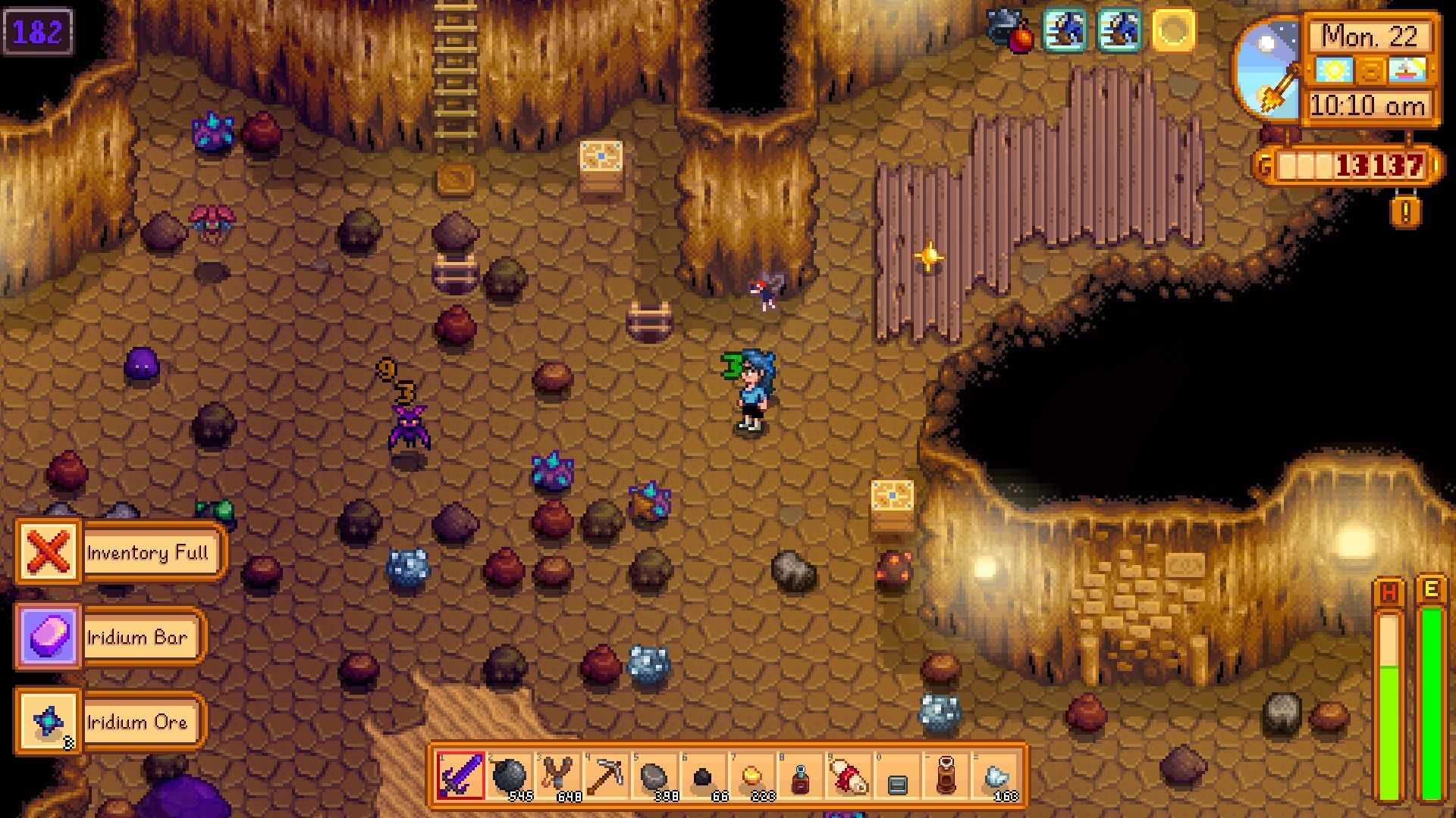 Un hada que cura a un jugador en Skull Cavern en Stardew Valley.