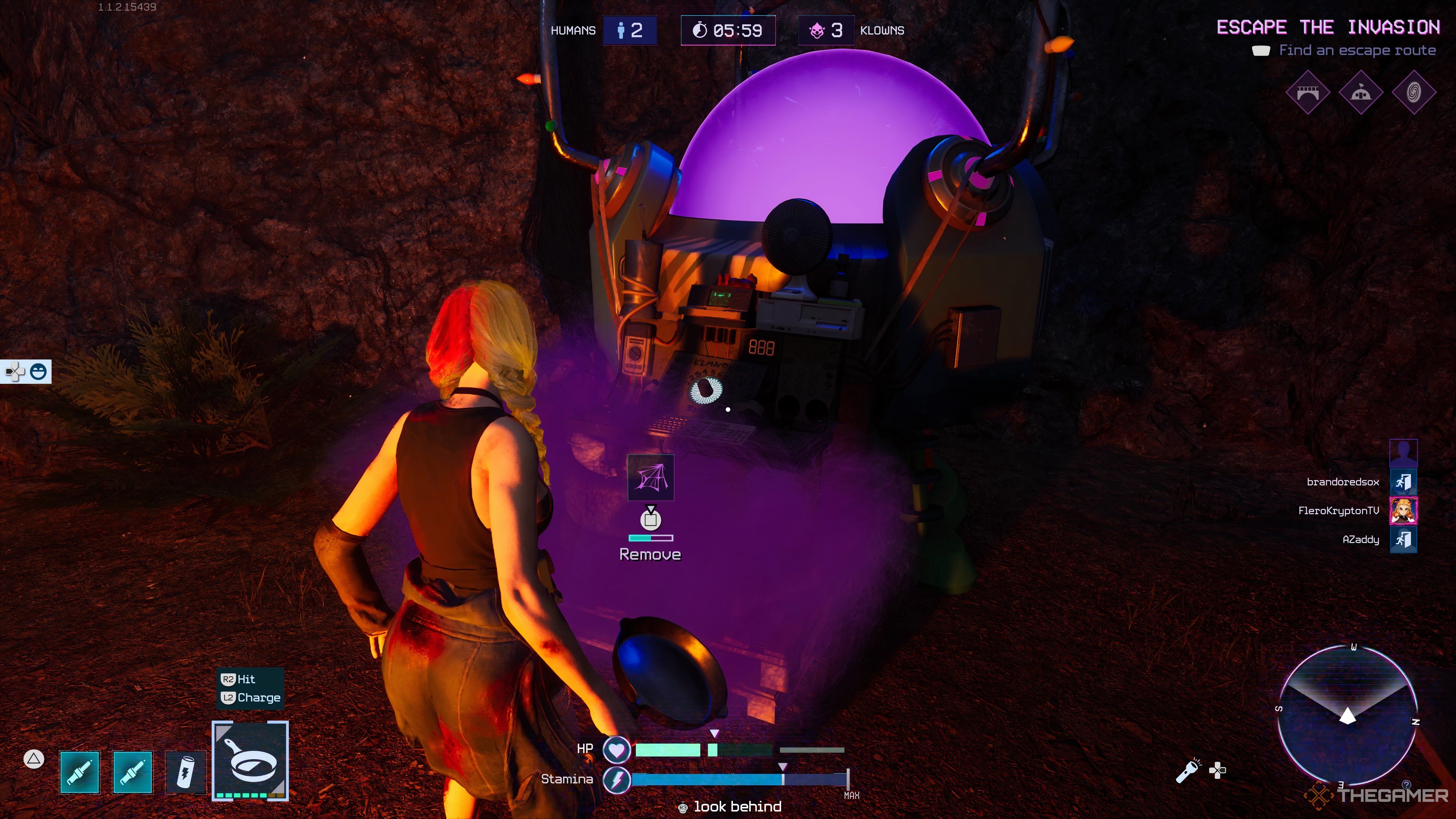 Limpiando la barrera del algodón de azúcar de la Máquina de Resurrección en Killer Klowns From Outer Space: The Game.