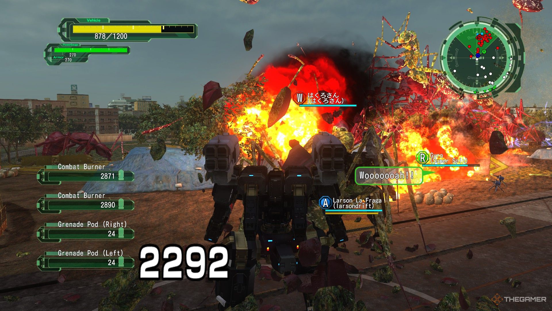 Earth Defense Force 6: Quemando hormigas rojas con un robot.