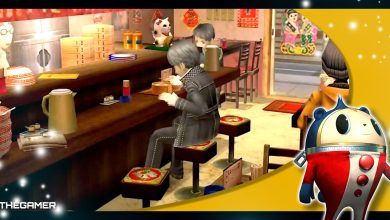 Persona 4 Golden - Yu eating Ramen in the cafe with a Teddie overlay in the corner.