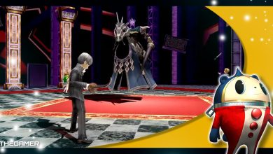 Persona 4 Golden - Yu in battle against Avenger Knight with a Teddie overlay in the corner.