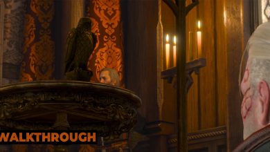 Geralt looks at a wooden statuette in a candlelit auction house in The Witcher 3.