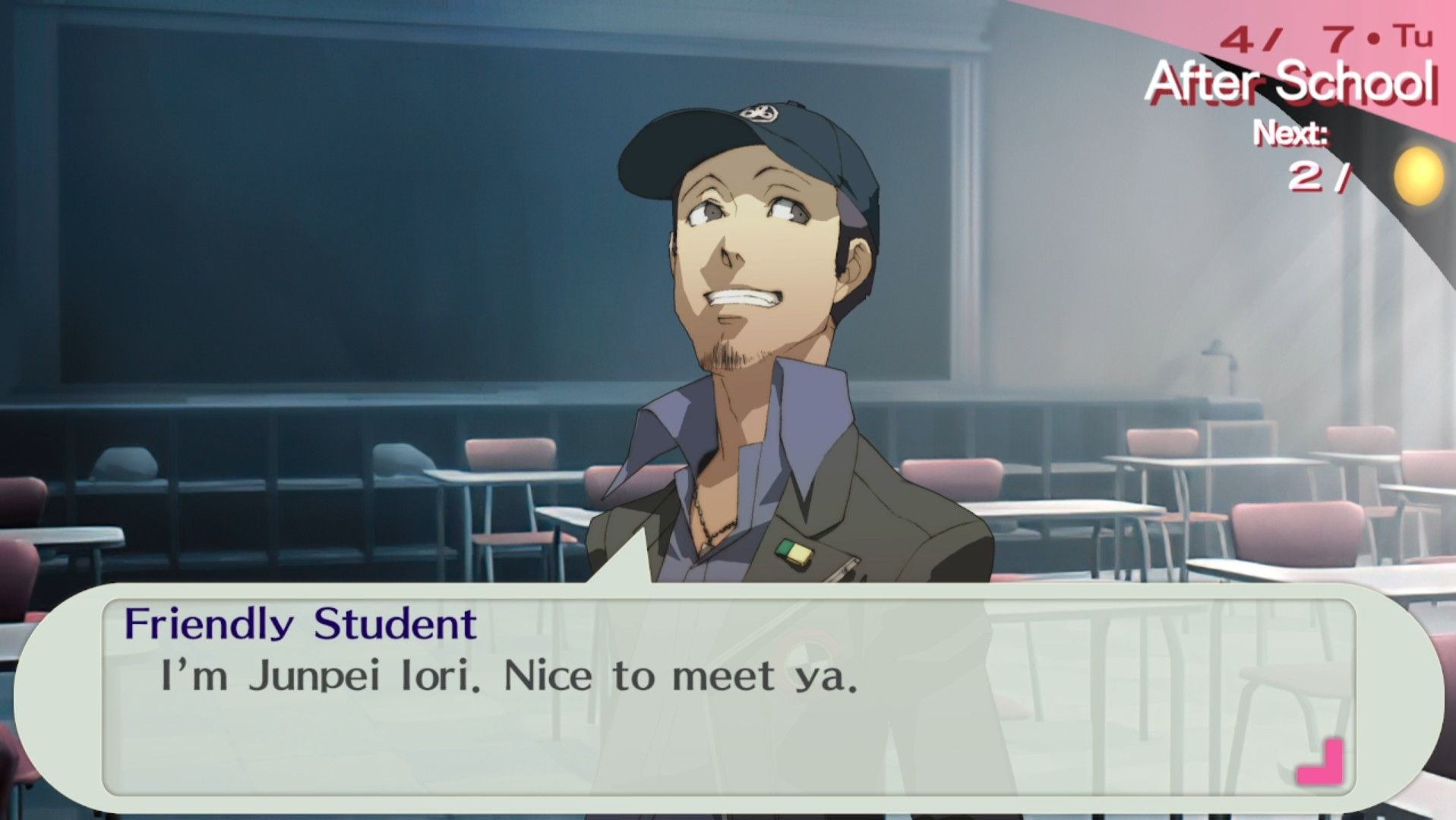 junpei presentándose a la protagonista femenina en clase en persona 3 portable