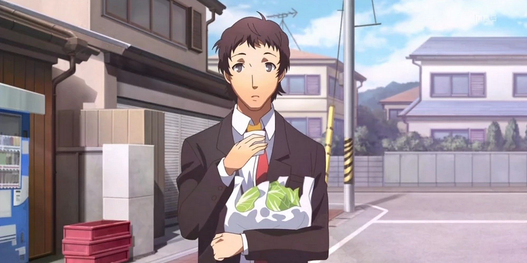 persona 4 golden adachi del anime sosteniendo coles
