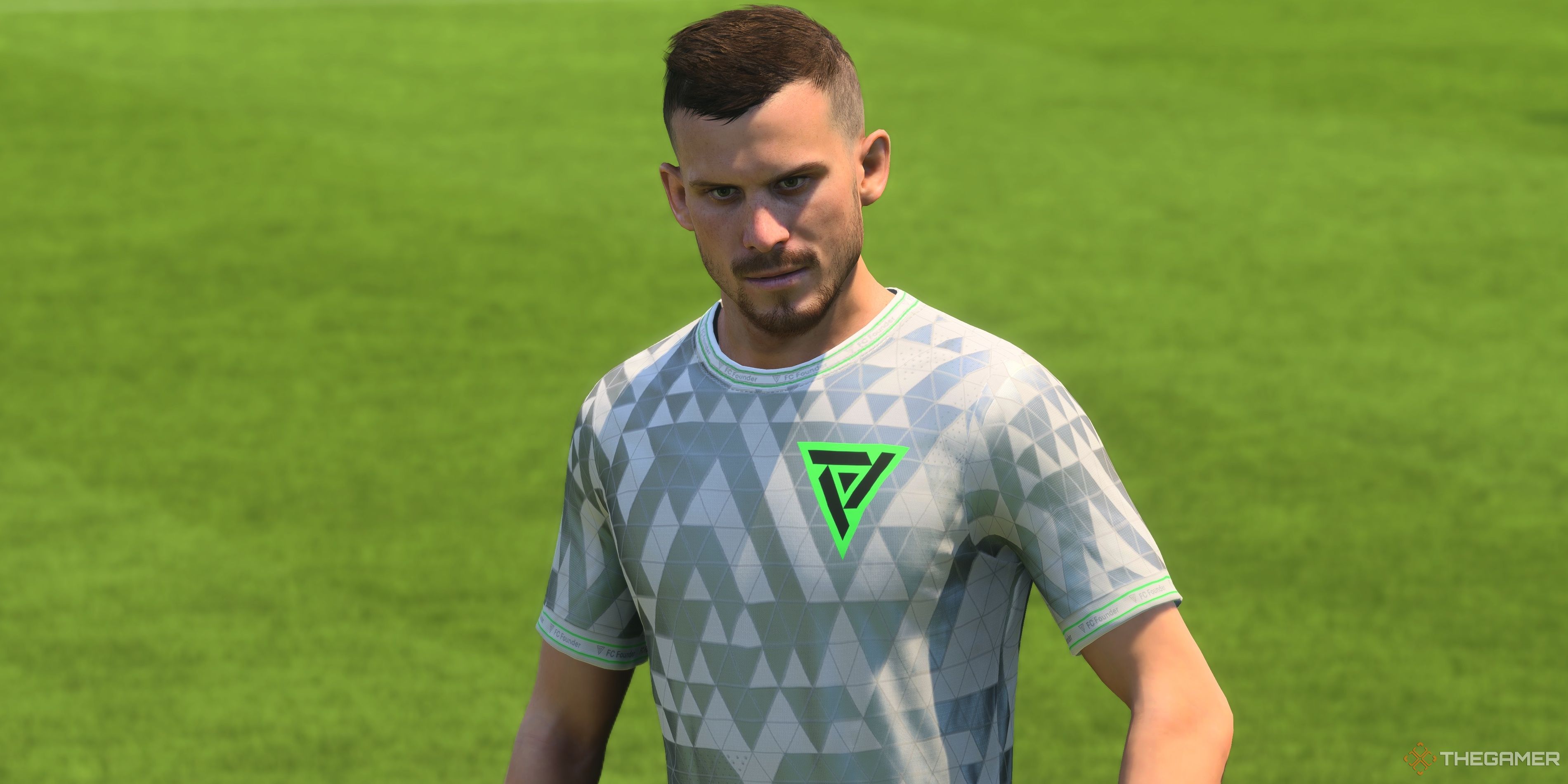 Pascal Gross de pie ante un tiro libre en EA FC 24.