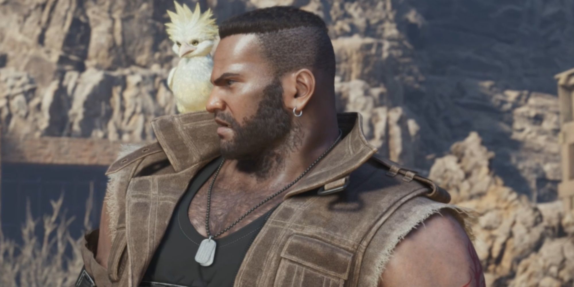 Barret con 'Cloud Junior' posado en su hombro derecho en Final Fantasy 7 Rebirth