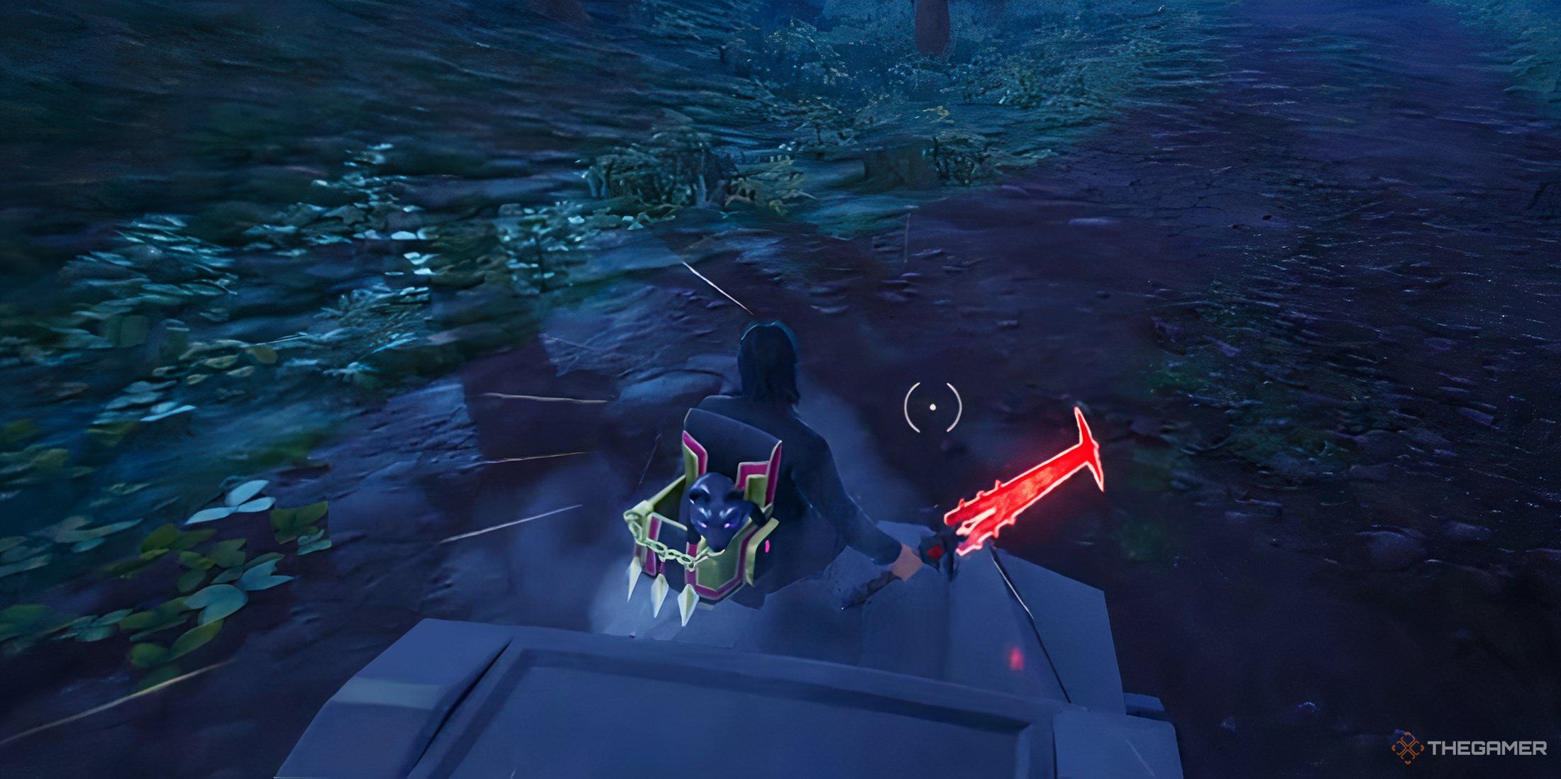 Un jugador deslizándose sobre el capó de un automóvil en Fortnite.
