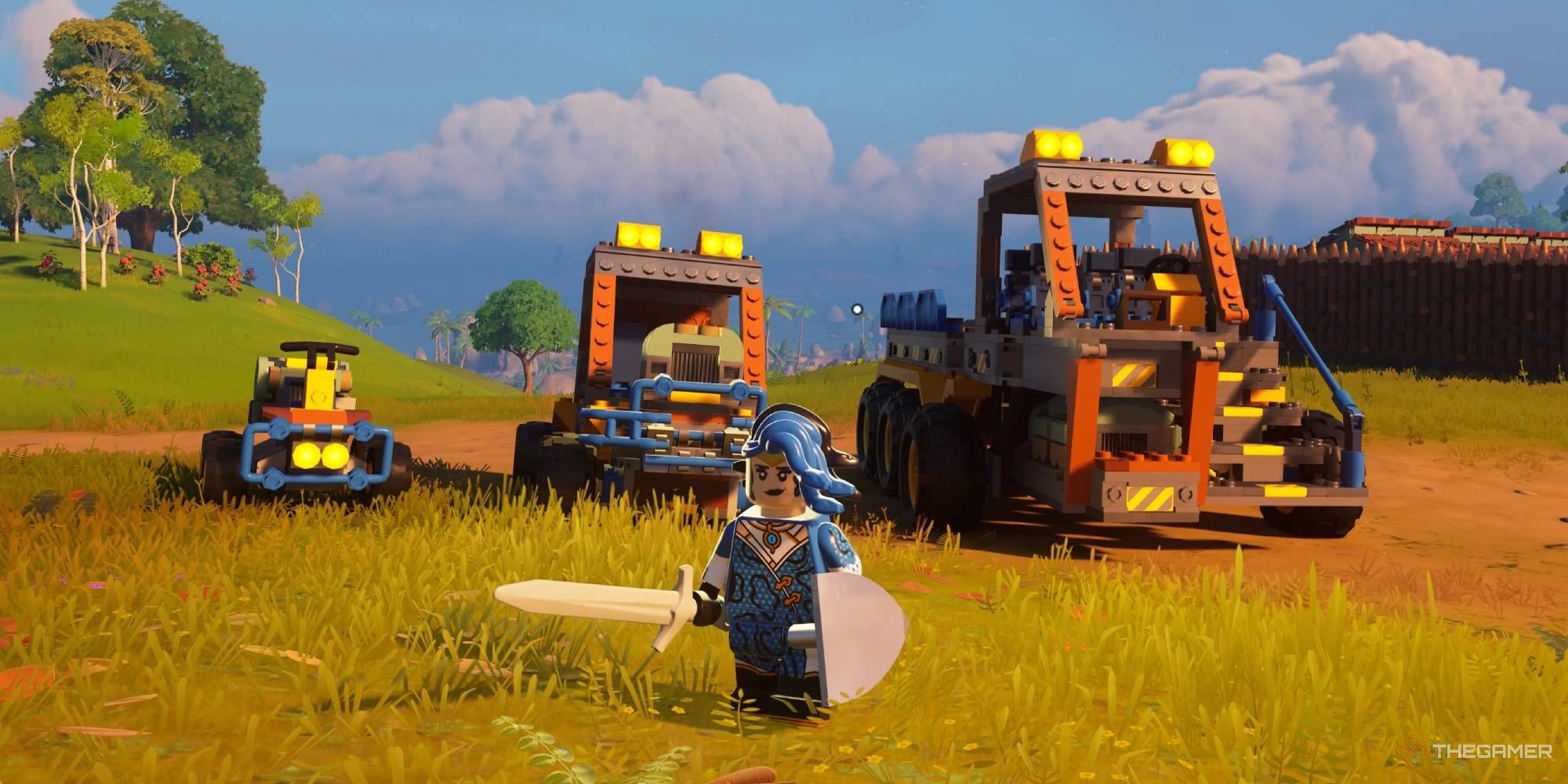 Parado frente a los vehículos Mechanical Mayhem: Speeder, Offroader, Hauler, en Lego Fortnite