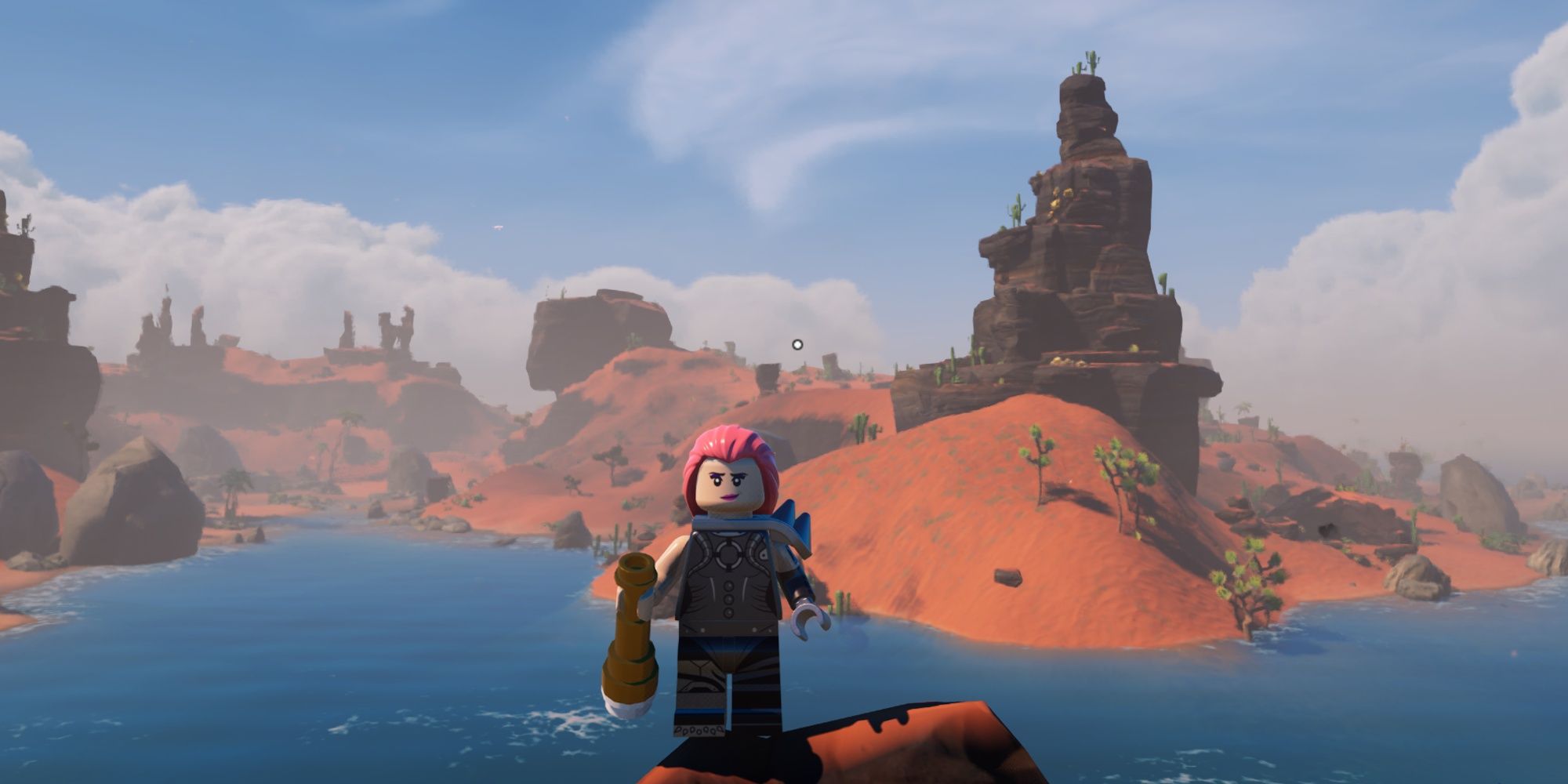 Una imagen de Lego Fortnite del personaje principal sosteniendo el catalejo en el bioma de Dry Valley.