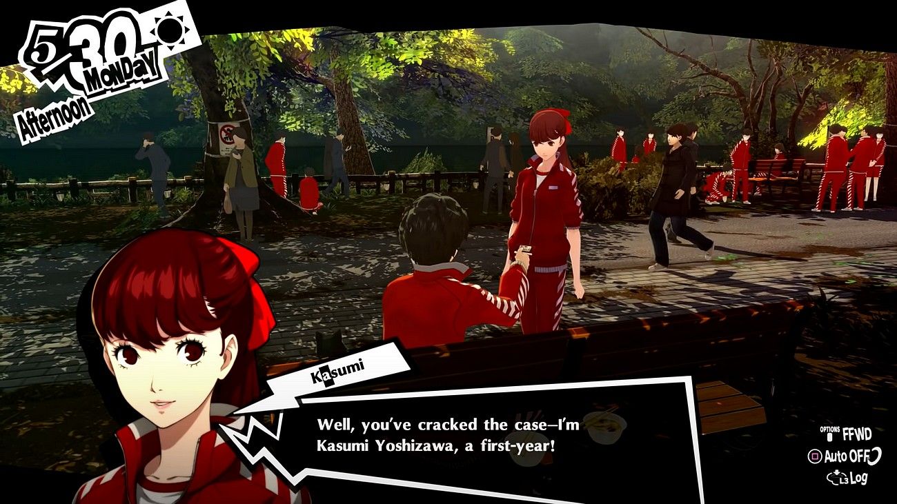 kasumi presentándose al bromista en 5-30 en un viaje escolar en persona 5 royal