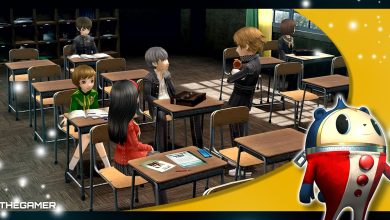 Persona 4 Golden - Yosuke, Yukiko, Chie, and Yu all chatting in class with a Teddie overlay in the corner.-1